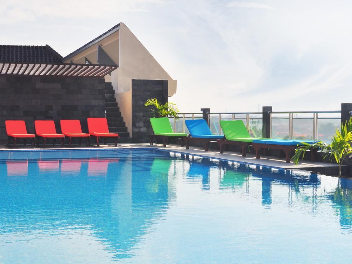 Pandanaran Hotel Semarang Exterior photo