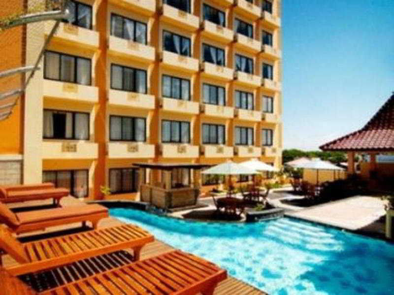 Pandanaran Hotel Semarang Exterior photo